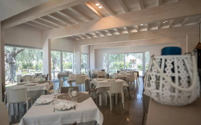 "saracena" Holiday Home With Private Beach and Swimming Pool