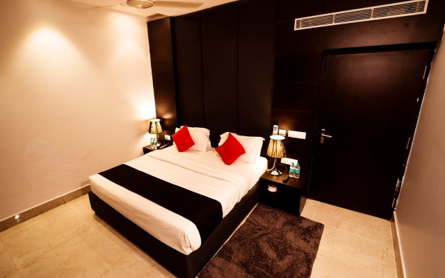Hotel Crossroad