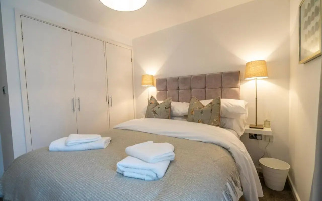 City Walls Sanctuary - 5