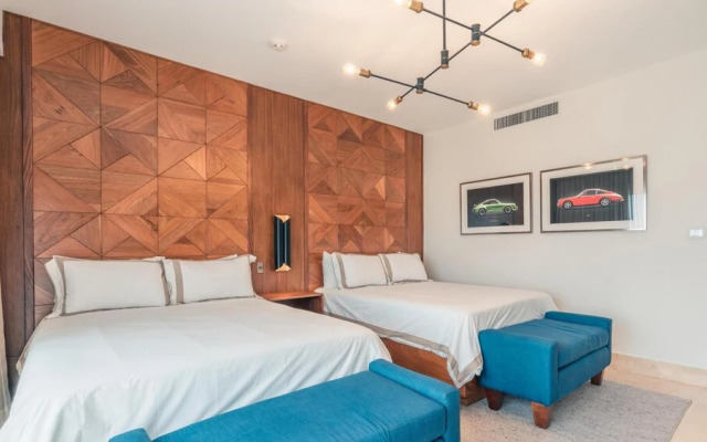 4 BR Penthouse at Aquamarina