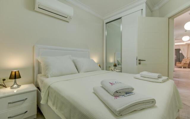 Paris Residence Cesme