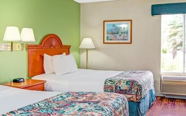 Baymont Inn & Suites Orlando/Universal Area