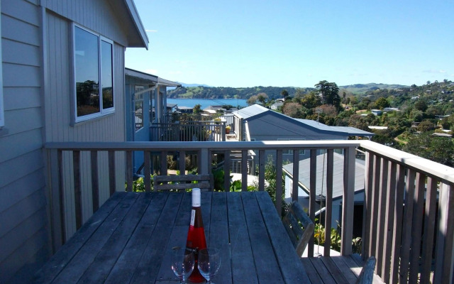 Onetangi Haven - Onetangi Holiday Home