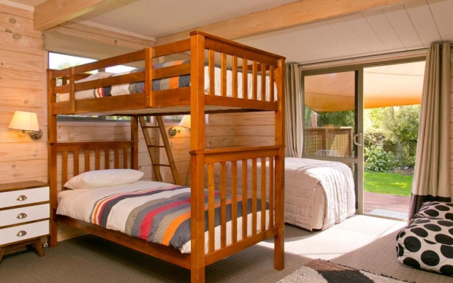 Riverstone House - Turangi Holiday Home – Guest Rooms – Turangi