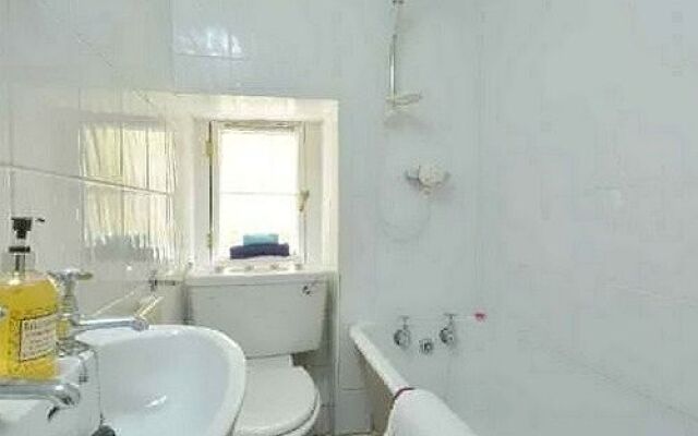 West End Twelve Holiday Apartment