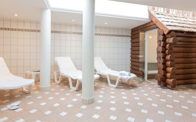 Boarding House