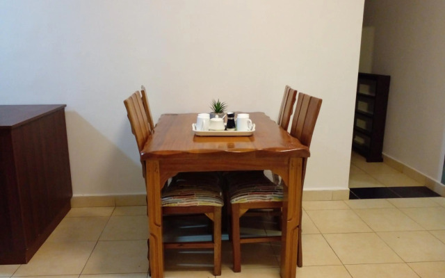 Cozy 2 bedroom Emerald Green at Greatwall Gardens