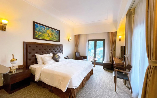 Phoenix Hotel