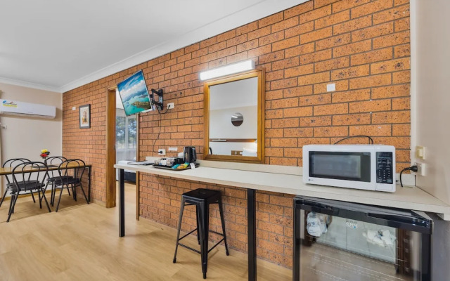 Castlereagh Motor Inn