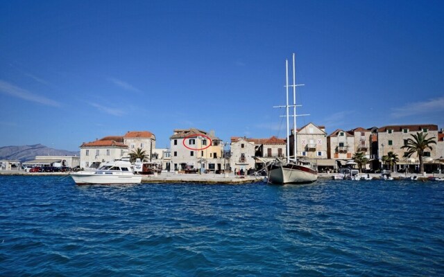 A2 - Cozy Apartment, Best Location in Supetar