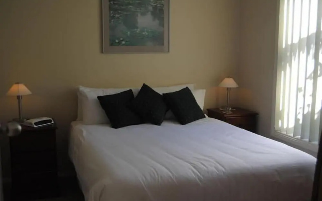 Clarendon Chalets