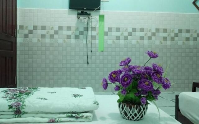 Vinh Lan Guesthouse