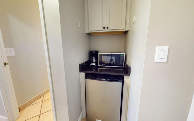 Summit 409-409A LOCKOUT