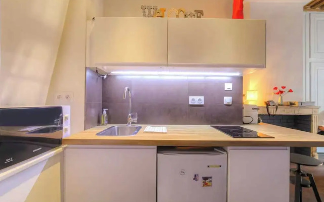 Dify Apartment Ainay