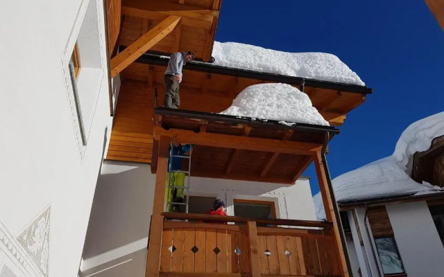 Apart-Garni Motnaida