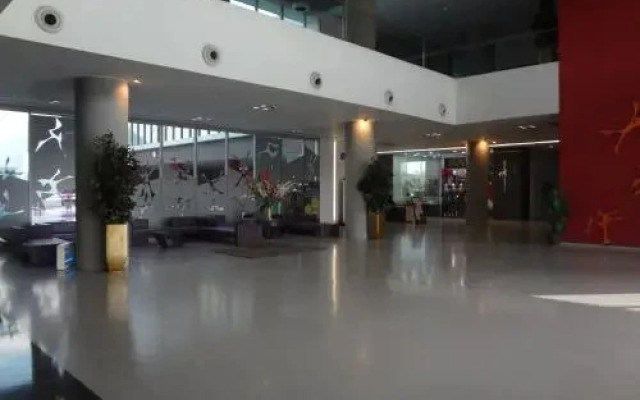 Ymca International Centre Hotel