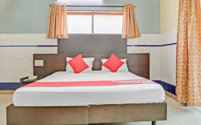 Shanthi Royal by OYO Rooms
