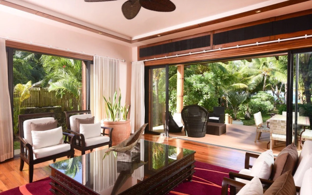 Sankhara Beachfront Villas