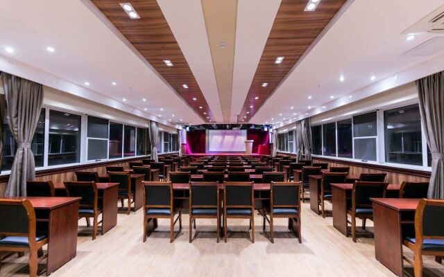 ibis Nantong Qingnian