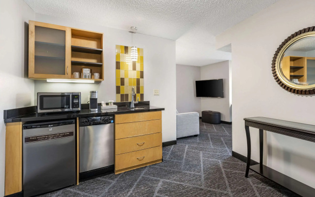 Cambria Hotel Minneapolis Maple Grove