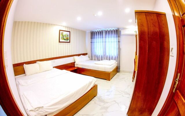 Vui Hotel and Apartment