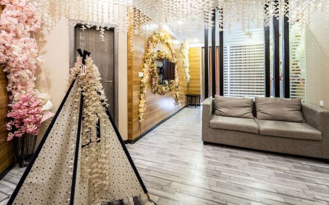 Chongqing Alvin Hotel