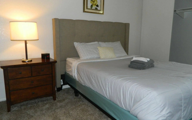 Sunshine Suites at Midway