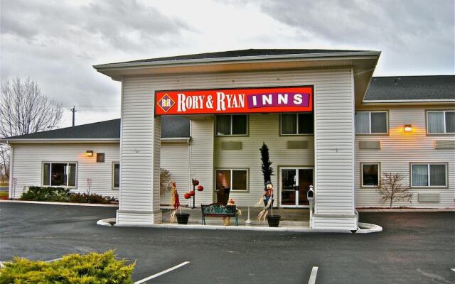 Rory & Ryan Inn