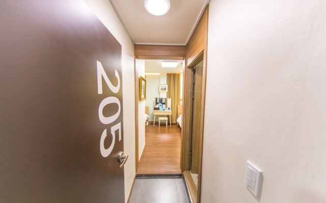 Rgb House Hostel