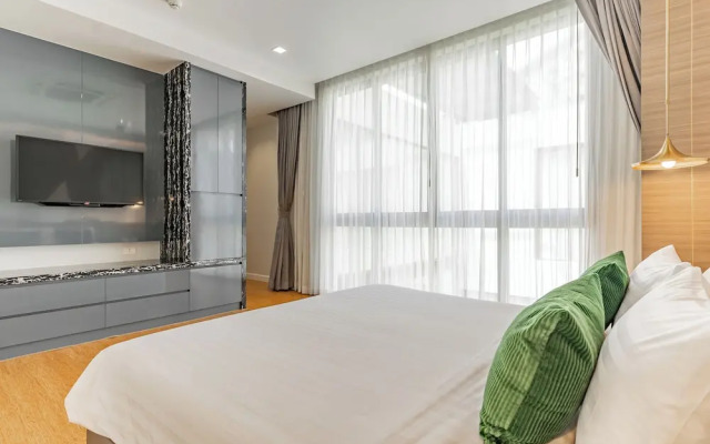 Panora Villa 8119 By Villacarte