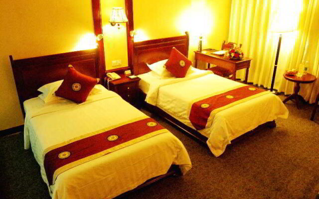 Taiyi Hotel (Chengdu Shuhan Road East Metro Station)