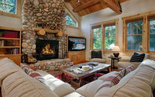 Granite Ridge Cabin 1