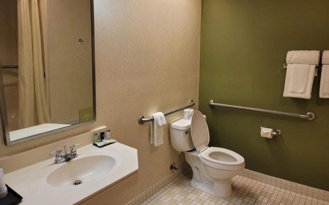 Sleep Inn & Suites Bay View Acme - Travers City