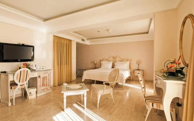 Hotel Azimut