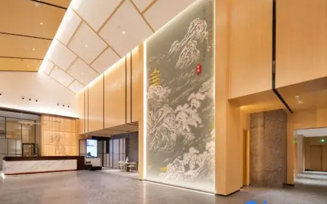 Wuhan Optics Valley Jianguo Puyin Hotel