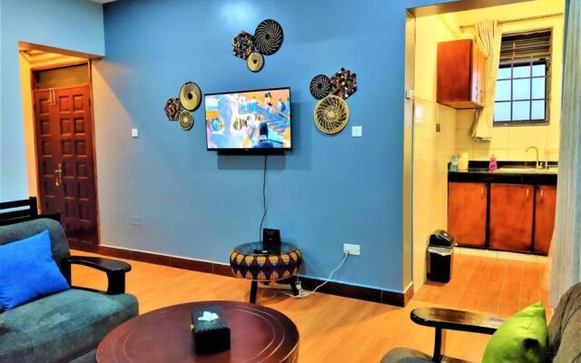 2-bedroom (queen beds) condo near Acacia Mall