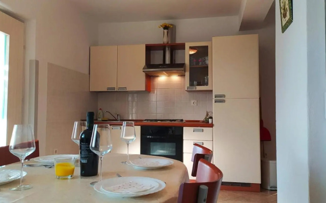 Garden apartment with a View