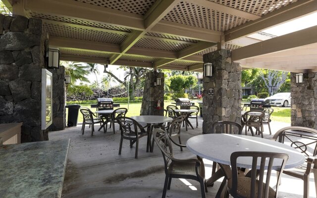 Plan Your Hawaii Vacay at Grace's Oasis!
