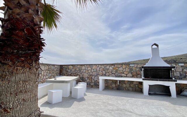 Sea Sound Villa at Perivolos Santorini