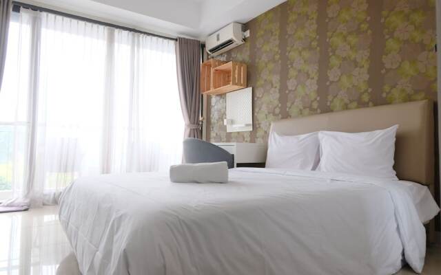 Modern Designed And Strategic Studio Room At Beverly Dago Apartment