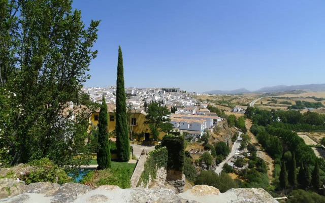 Salvatierra Guest House