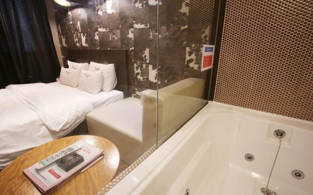 Hotel Yaja Suwon Station