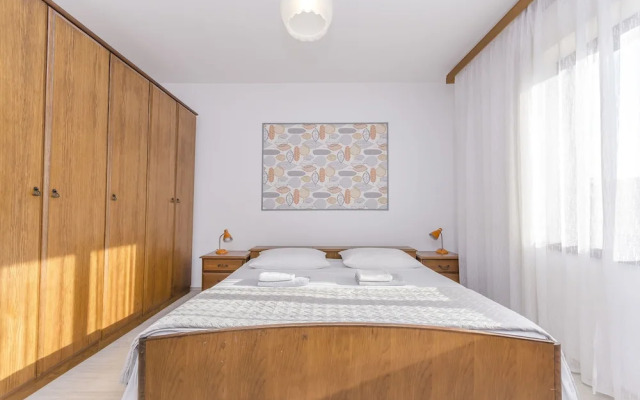 Apartments and Rooms Antee