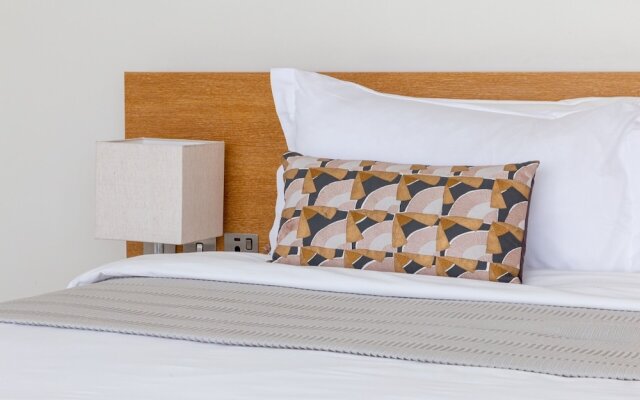 Exclusive 2BR Sky Villa In The Five - JVC