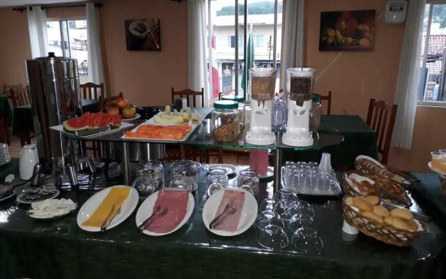 Graju Turismo Hotel