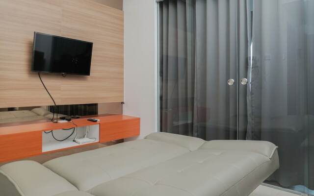 Pleasant 1br Apartment at Puri Orchard