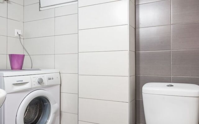 Comfortable Thisseio Apartment