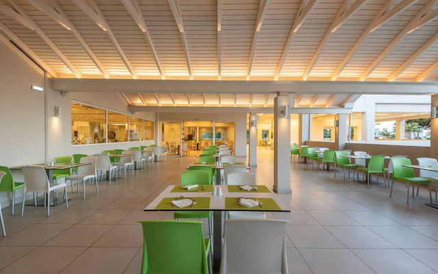 Akti Coast Club