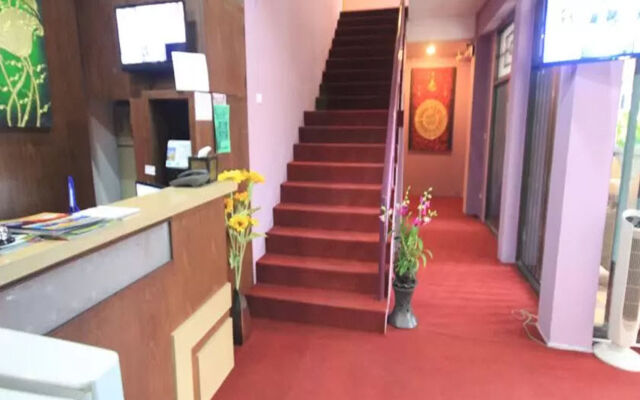 Home Place Hotel