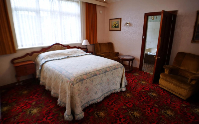 Motel Mayfair on Cavell – Guest Rooms – West Hobart